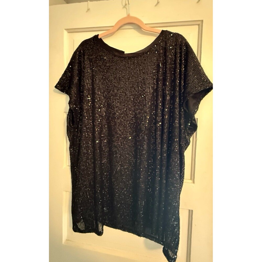 NWT women’s black sequin top